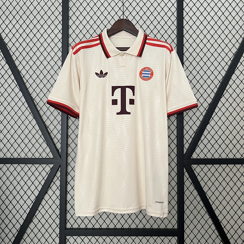 24/25 Bayern Munich third away