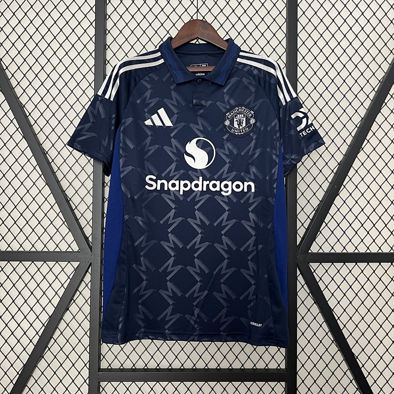24/25 Manchester United away