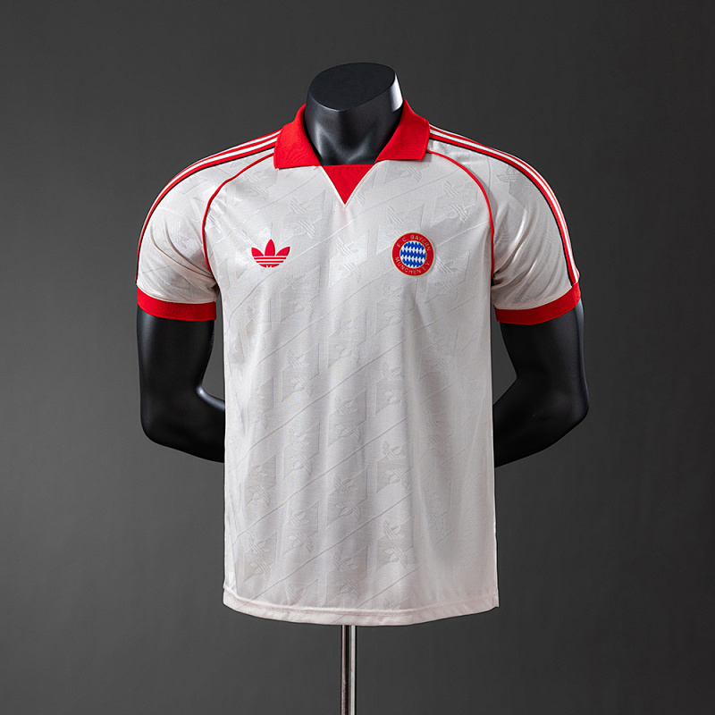 24/25 Player Retro Bayern Munich