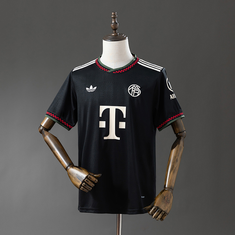 25/26 Bayern Munich third away