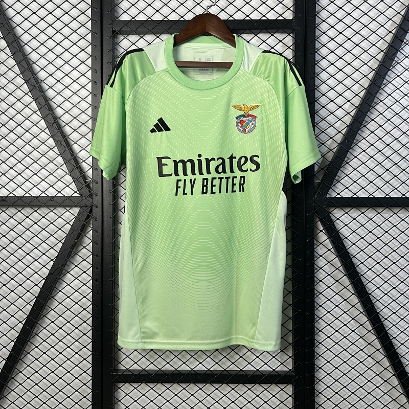 25/26 Benfica training goalkeeper