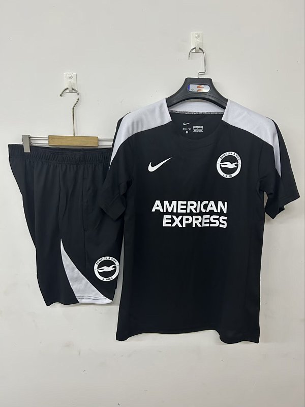 25/26 Chelsea training suit black