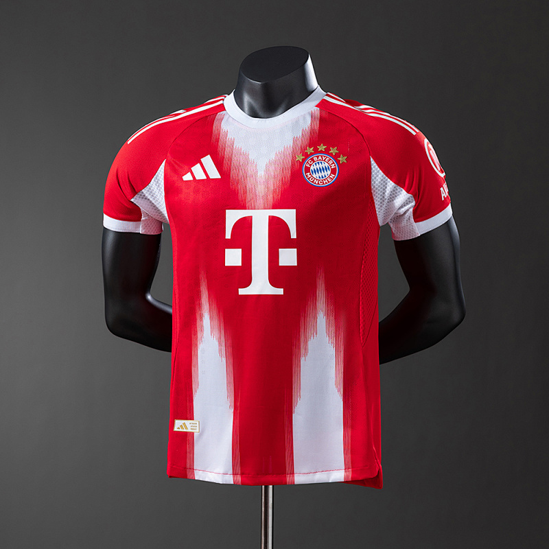 25/26 Player Bayern Munich Home