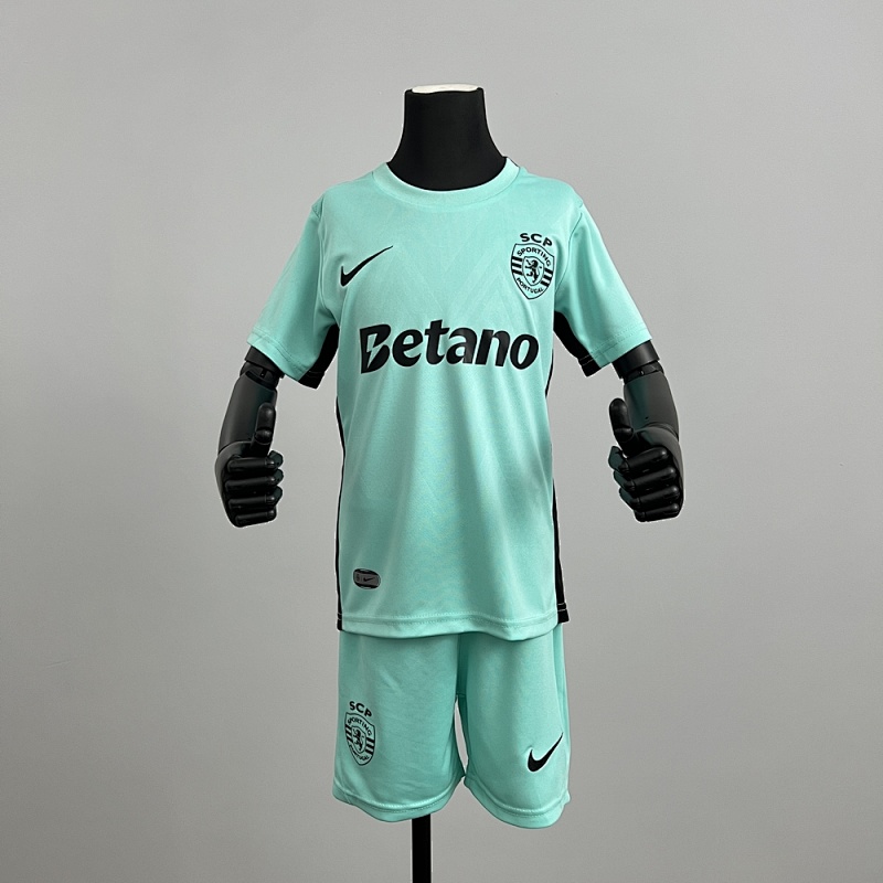 25/26 Sporting CP Lisbon third away