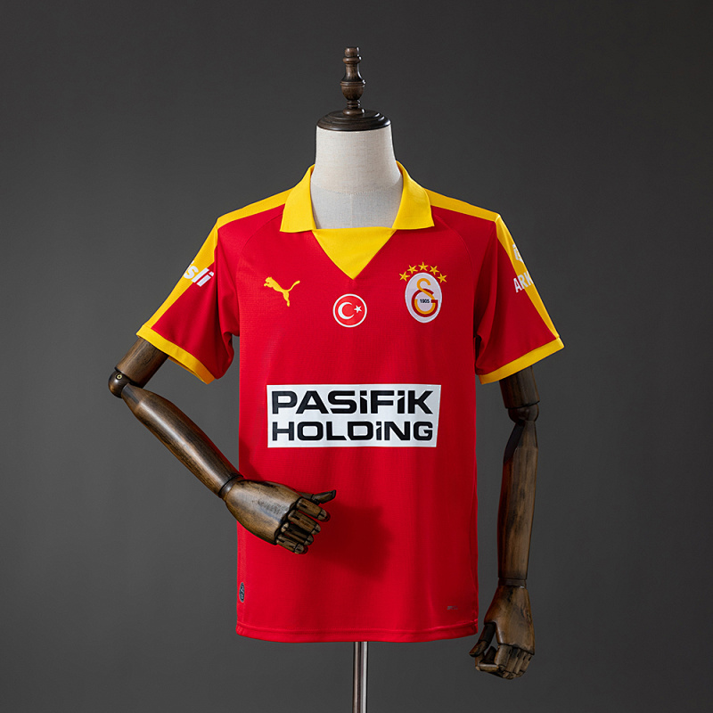 Galatasaray 25/26 Retro Edition - Red Jersey