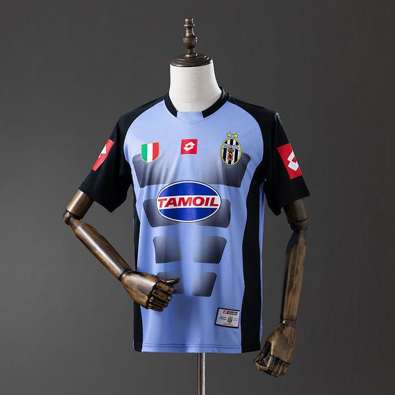 Juventus 02/03 Goalkeeper Retro Jersey