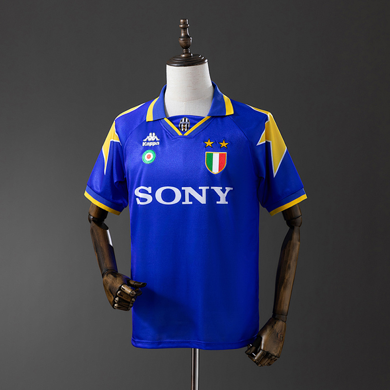 Juventus 95/97 Away Retro Jersey