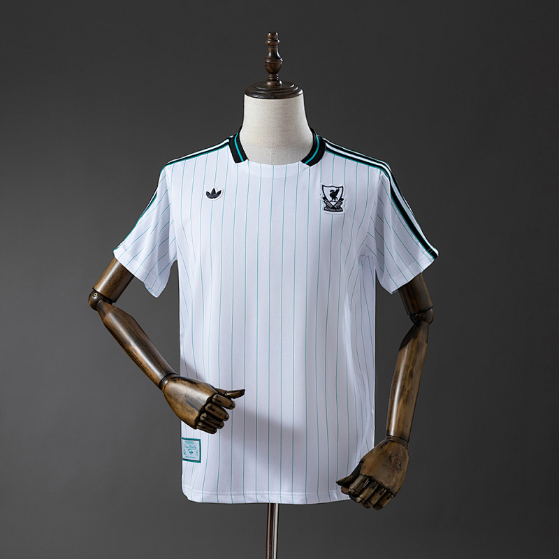 Liverpool FC 25/26 Retro Special Edition