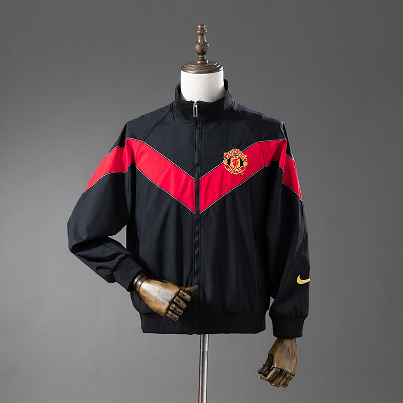 Manchester United 06/07 Windbreaker - Black