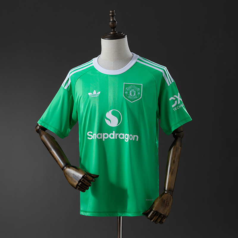 Manchester United 25/26 Third Goalkeeper Jersey Green
