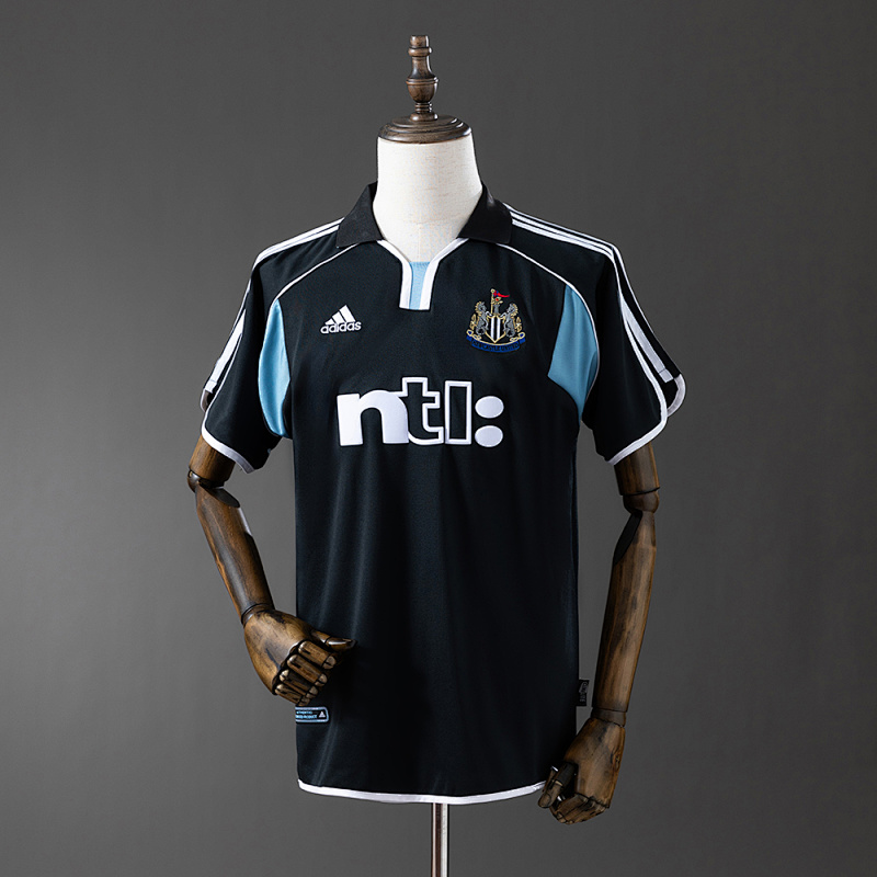 Newcastle United 2000/01 Away Retro Shirt