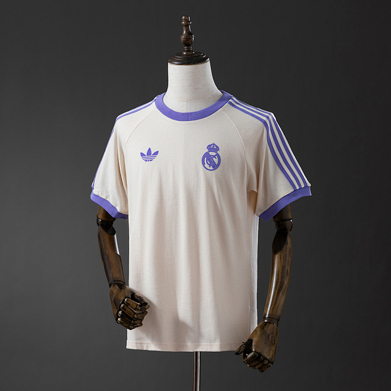 Real Madrid Originals 3-stripes beige t-shirt