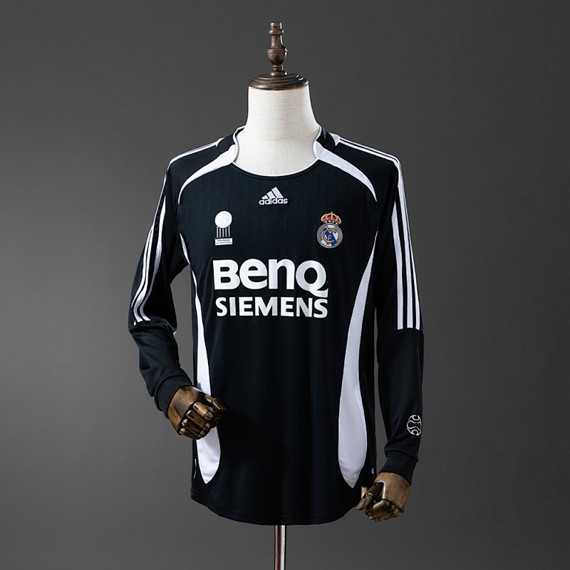 Retro Long Sleeve Real Madrid 06/07 Third Away