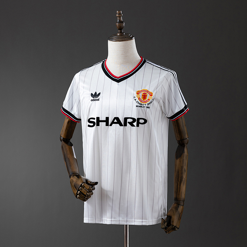 RetroManchester United 1983 away